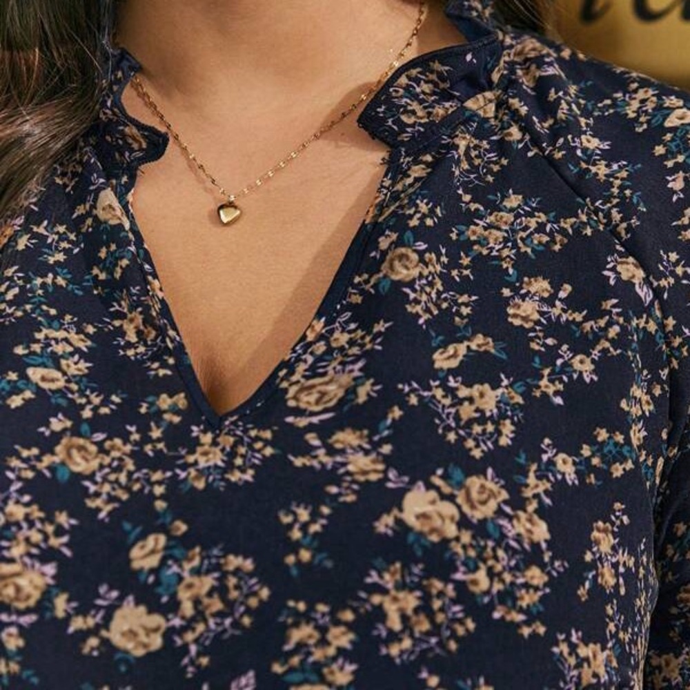 Blue floral short sleeve Shein curve top size 1X